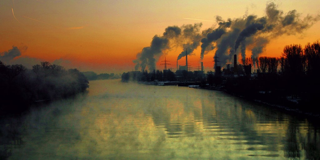 Mainz, vor Sonnenaufgang, der Rhein bei Mombach, Foto: Bernd Eßling, Bildjournalist, Fotograf